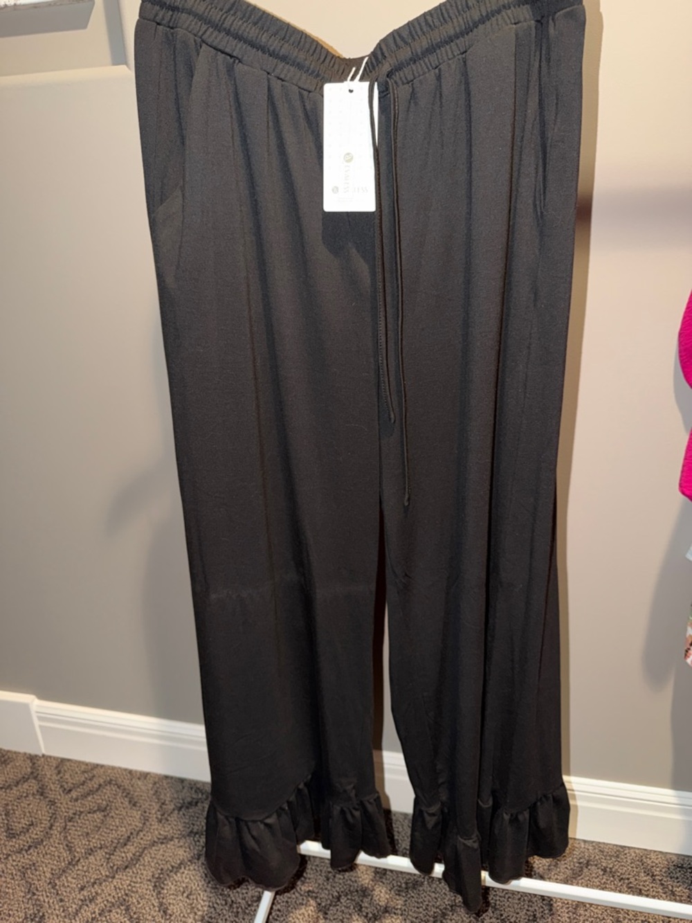 Wide Leg Ruffle Hem Pants - Black - Picture 1 of 1